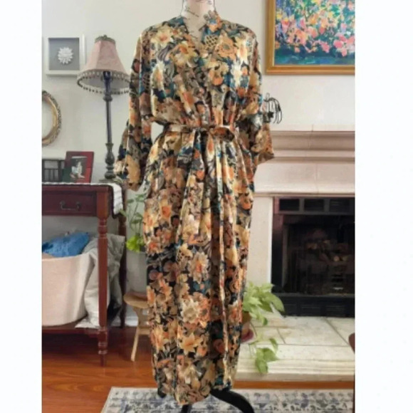 VTG 1980's Inner Most Night Gown Robe Set Floral Satin Silky Romantic Cottagcore - Picture 1 of 16